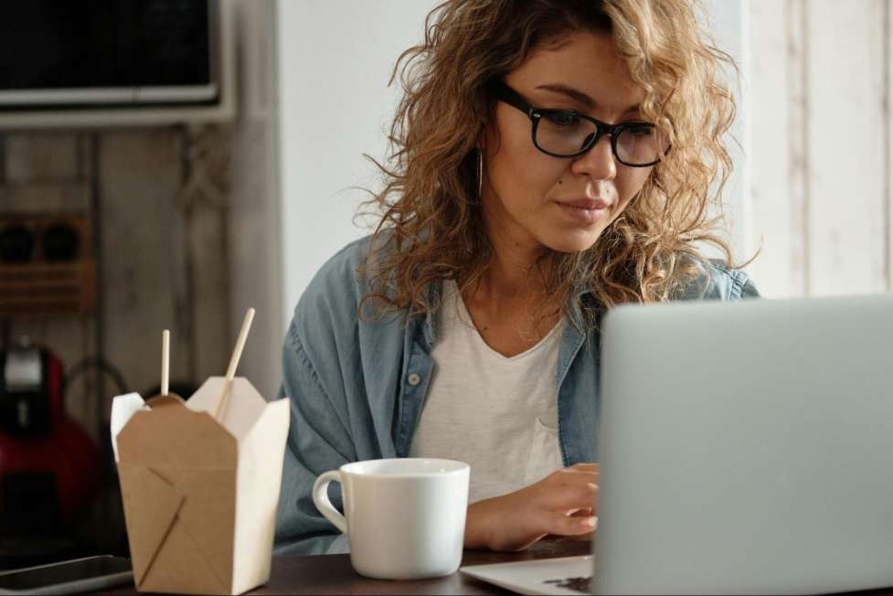 woman at work 