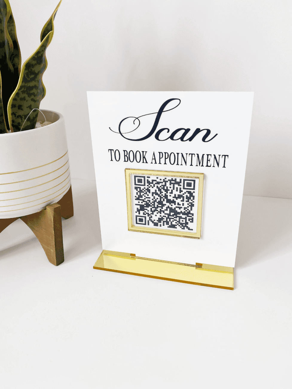 a image of countertop QR code sign